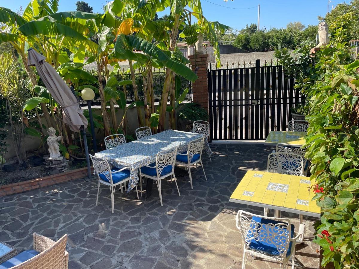 Residence Don Turi فيلافرانكا تيرينا المظهر الخارجي الصورة
