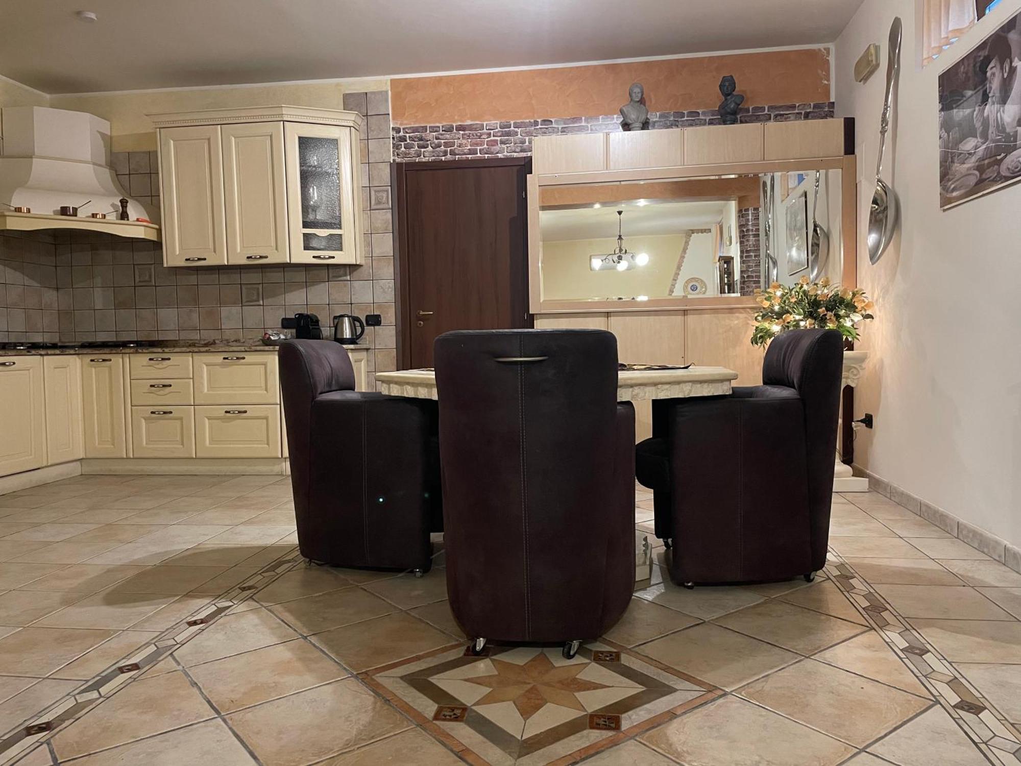 Residence Don Turi فيلافرانكا تيرينا المظهر الخارجي الصورة