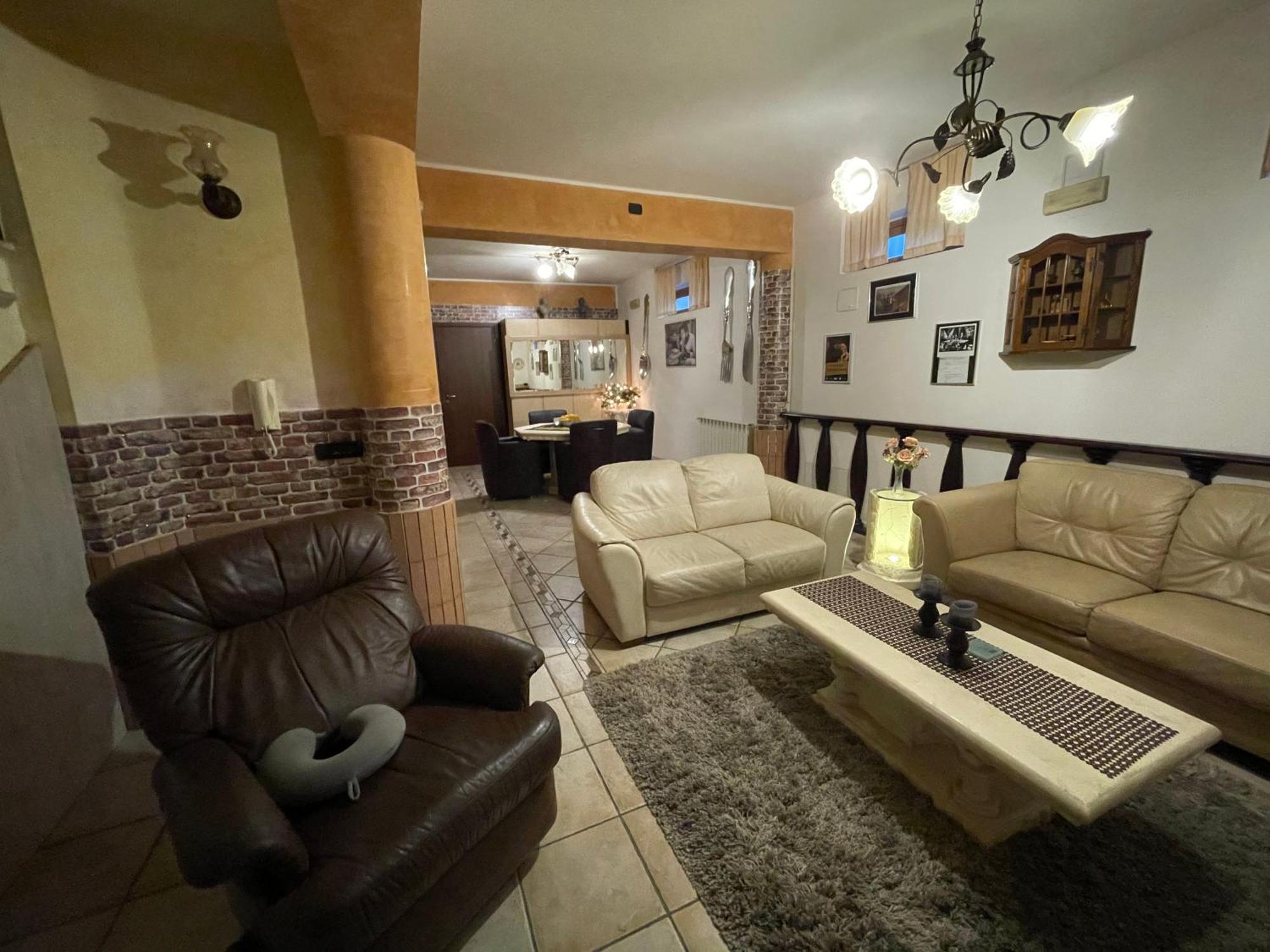 Residence Don Turi فيلافرانكا تيرينا المظهر الخارجي الصورة