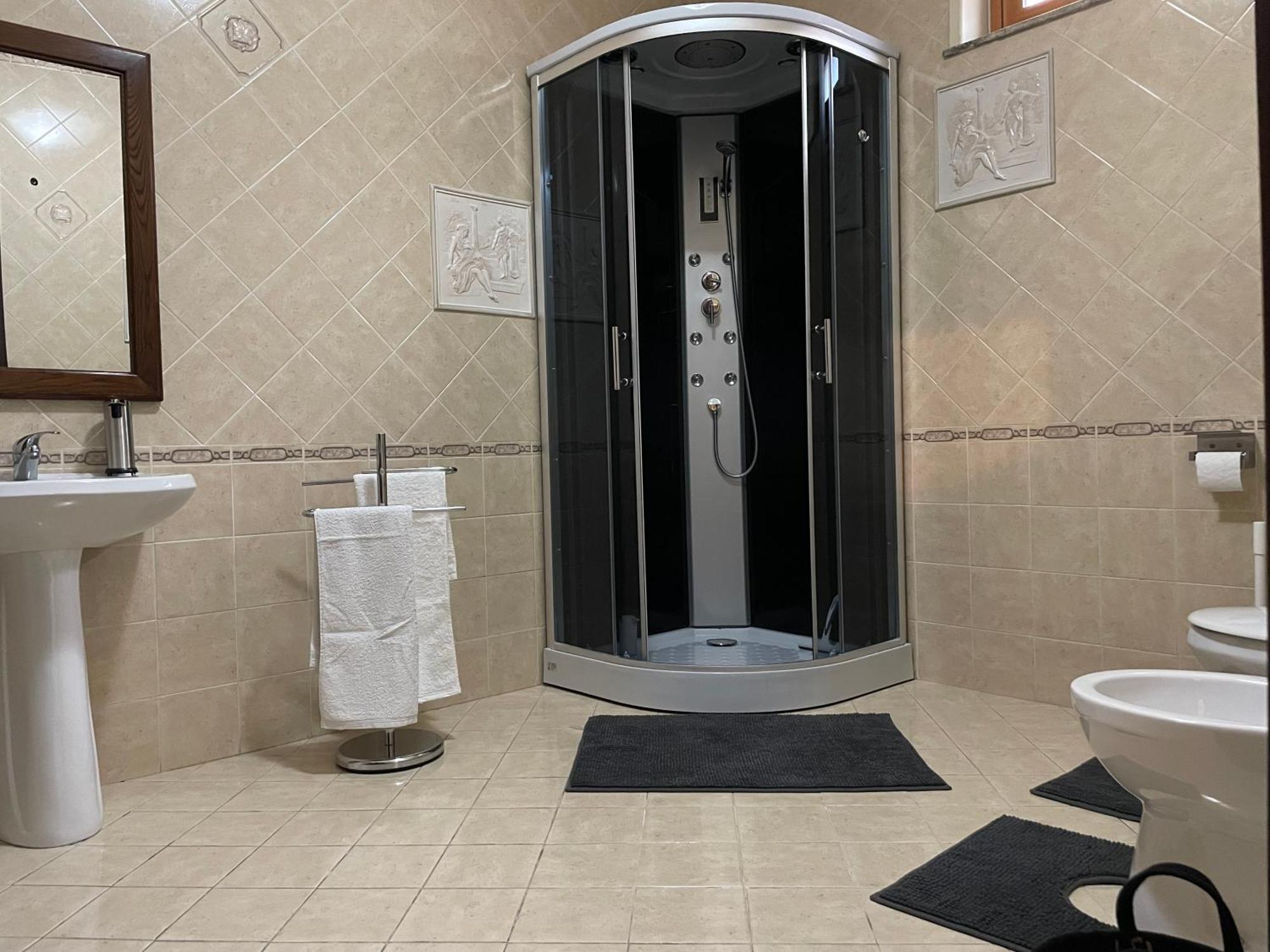 Residence Don Turi فيلافرانكا تيرينا المظهر الخارجي الصورة
